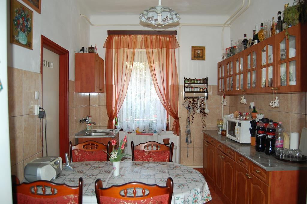 Zách Klára utcai Apartman Visegrád Habitación foto